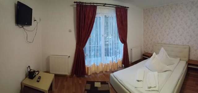 Гостевой дом Pensiunea Katalina 2 Буштени-46